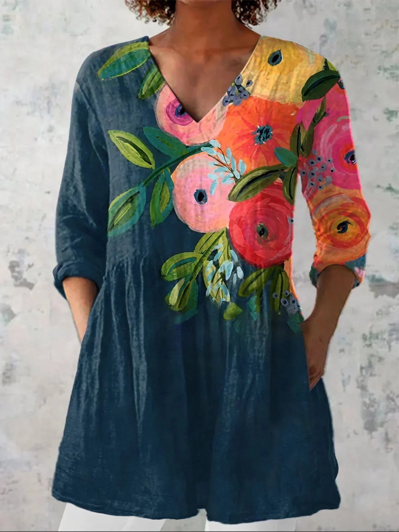 Elizabeth | Long Blouse with V-Neck