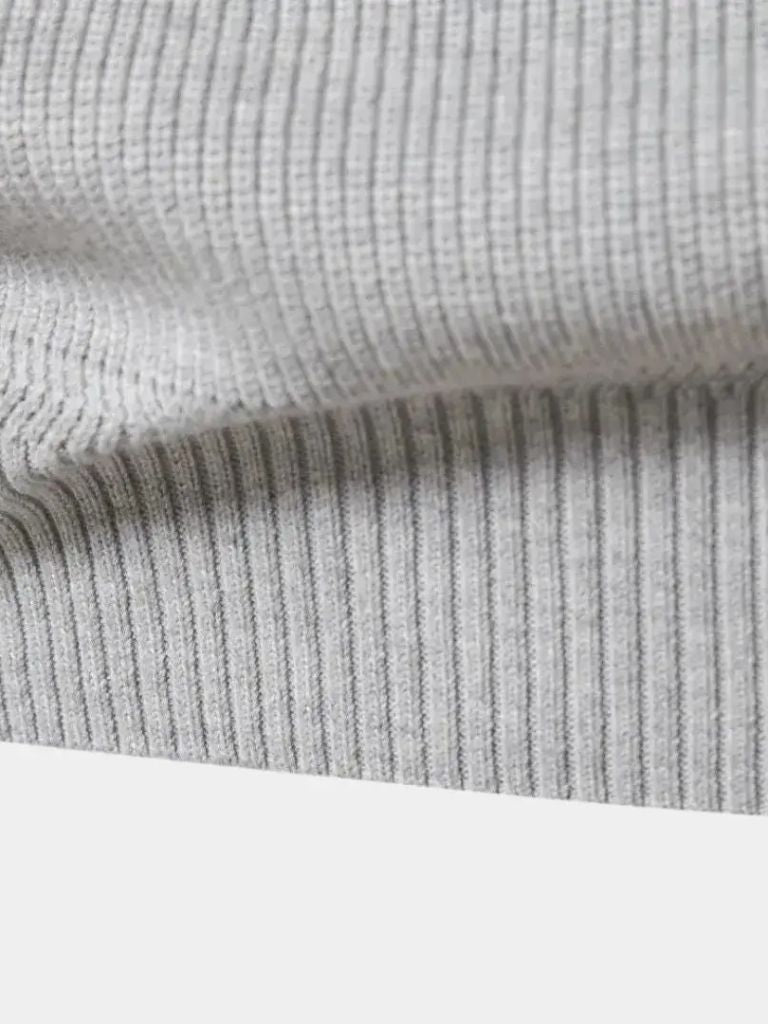 Elegant Zip-Up Sweater - Rowan