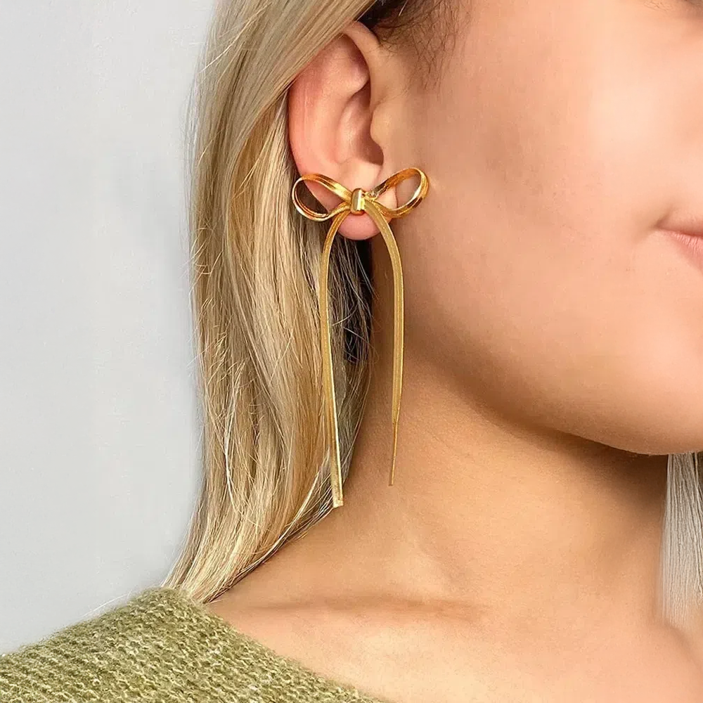 Sarella | Earrings with Knot and Golden Snake Chain