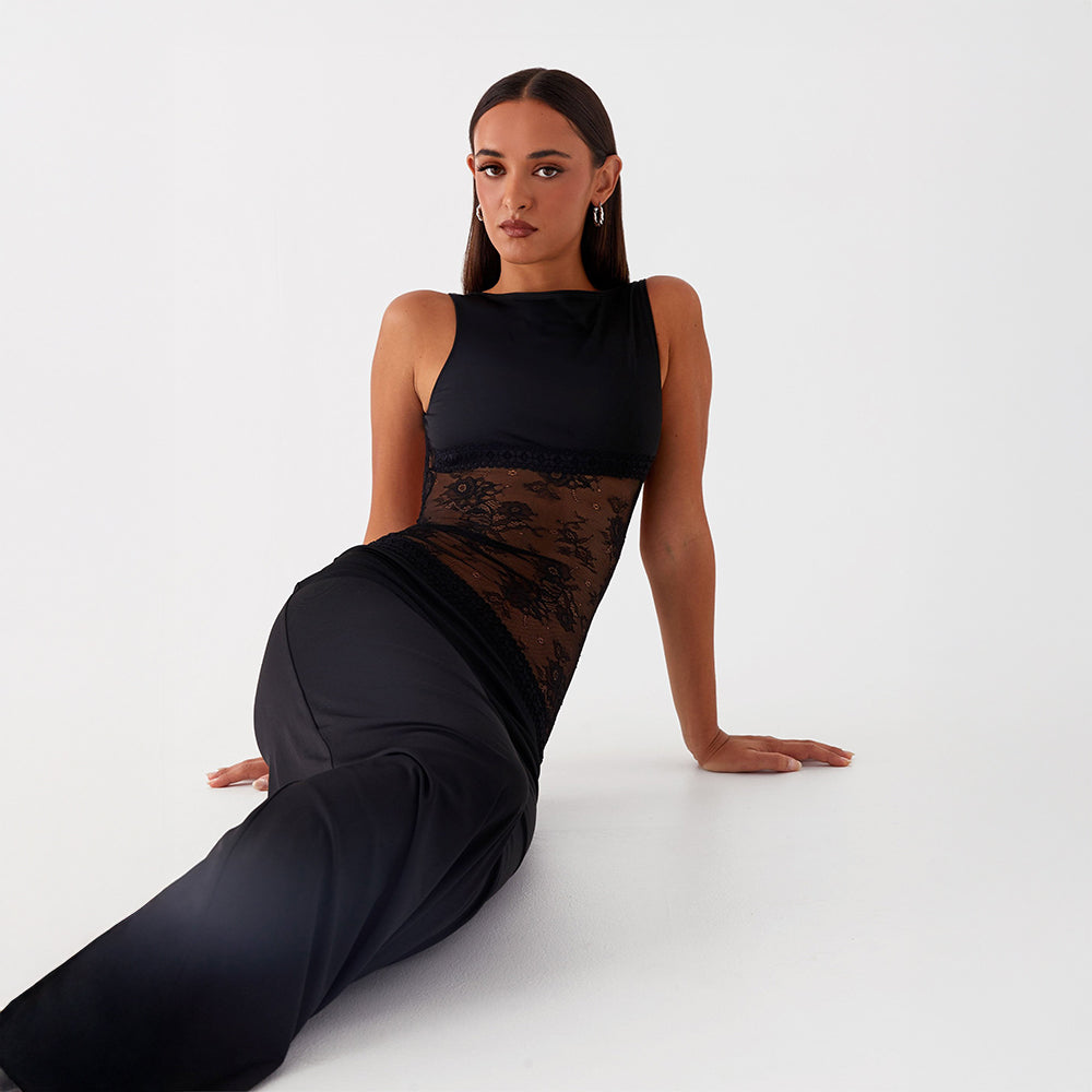 Selena | Sculptural Elegance