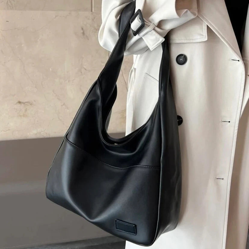 Dove | Essential Shoulder Bag