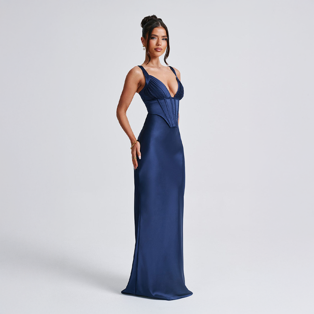 Solandra | Satin Silhouette