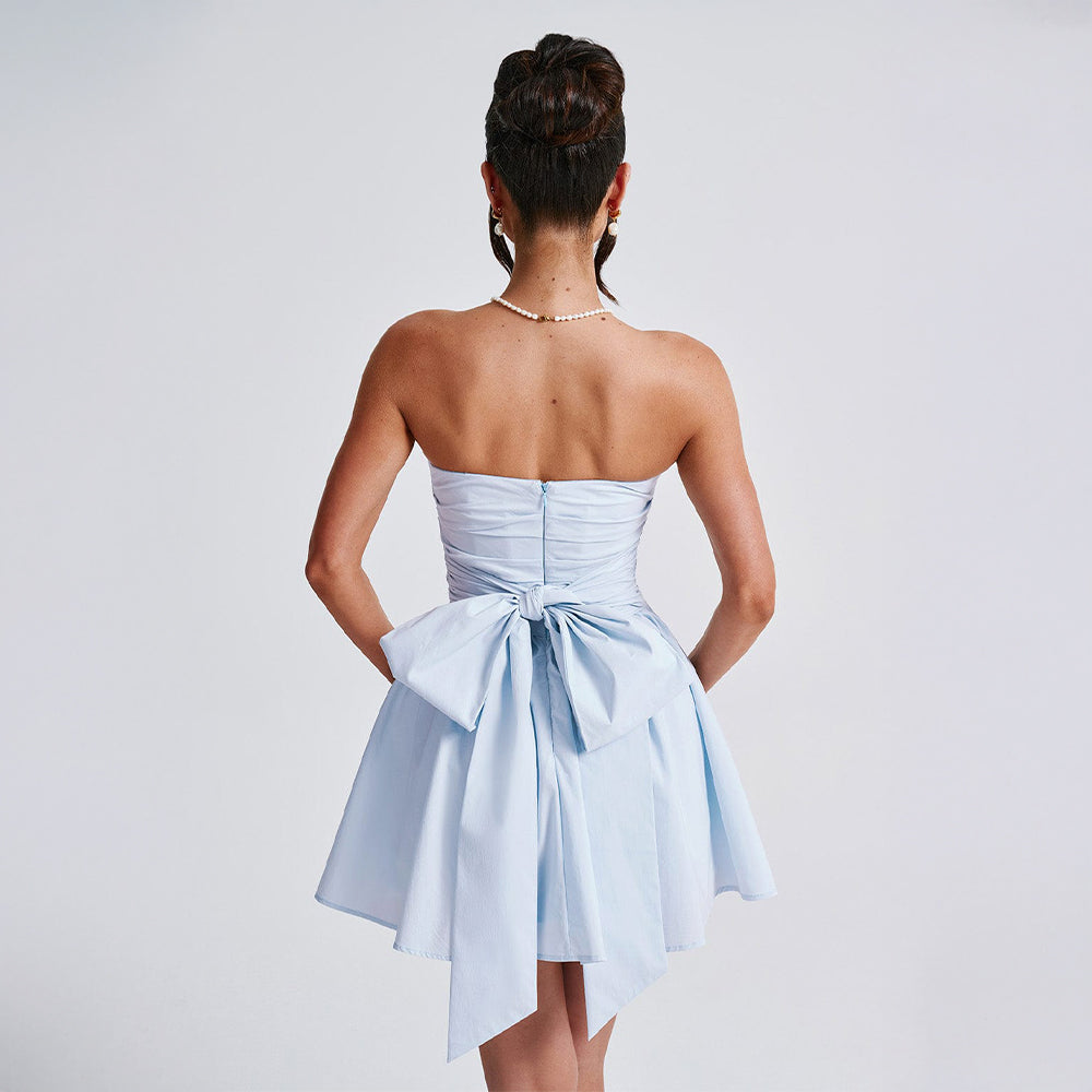 Adèle | Voluptuous Elegance