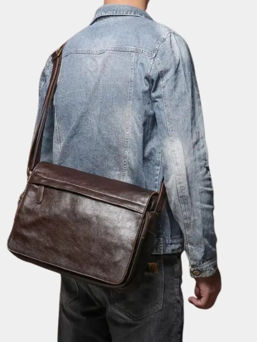 Rowan Timeless Leather Messenger Bag