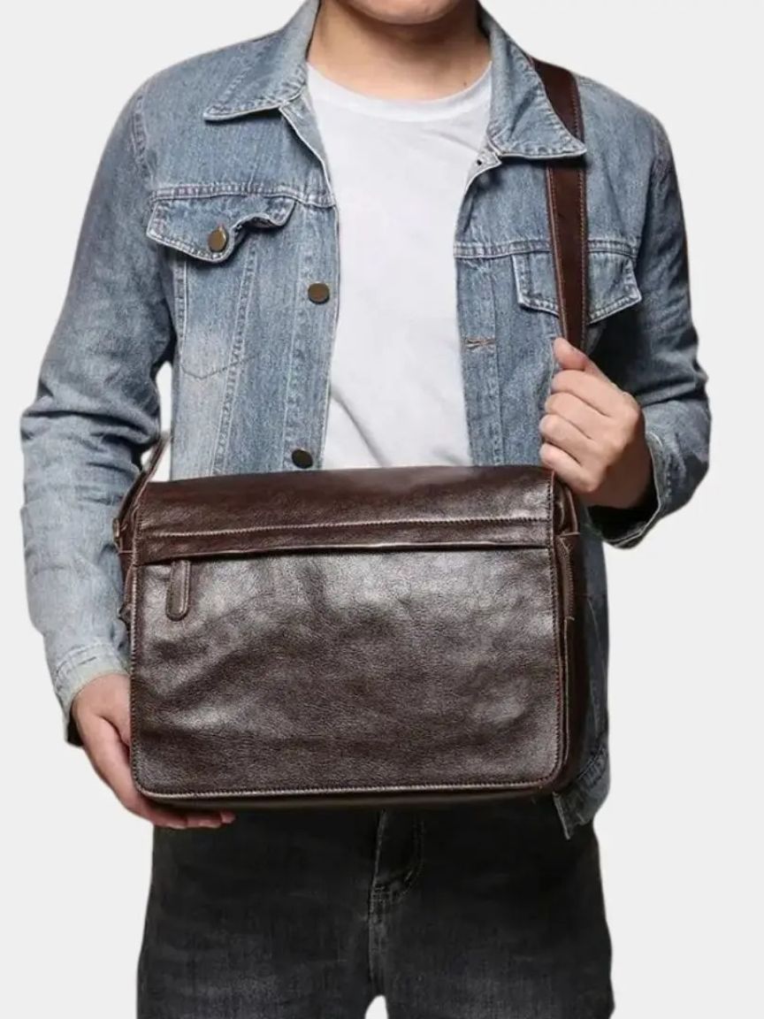 Rowan Timeless Leather Messenger Bag