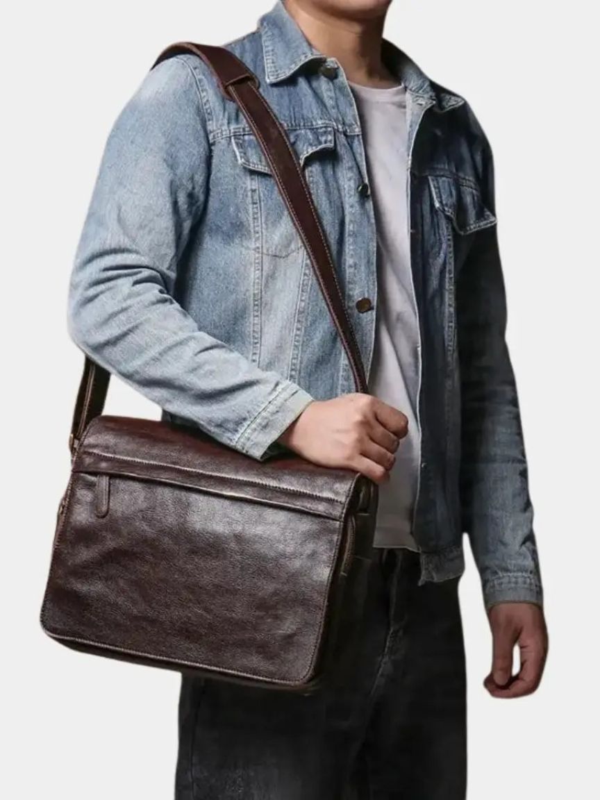 Rowan Timeless Leather Messenger Bag