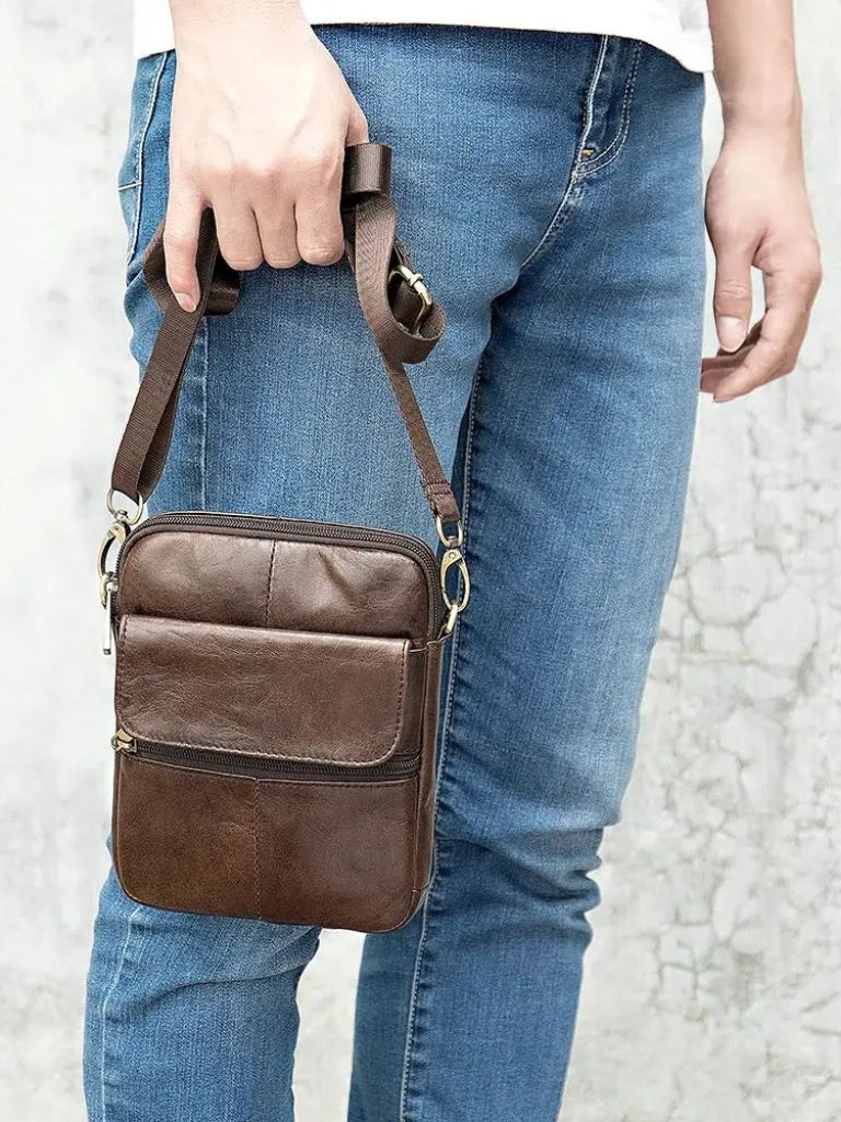 Rowan Essential Leather Crossbody Bag