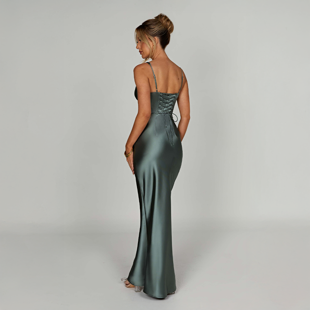 Solandra | Satin Silhouette